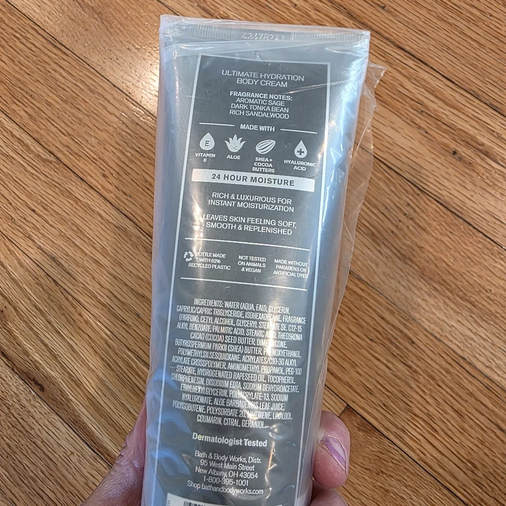 Bath & Body Works Black Tie Mens Moisturizer